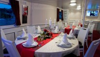 Yacht LA PERLA -  Formal dining area